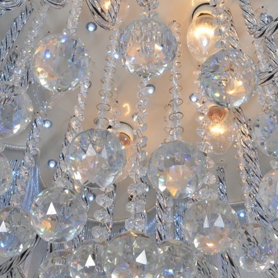 廠家直銷水晶LED吸頂燈 點亮家居美學(xué)的璀璨之選